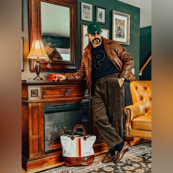 Meet your Posher, JP - Picture 1 of 8